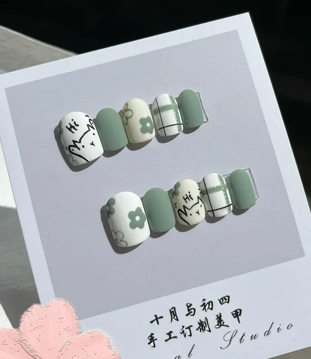 美甲款式 - 小红书搜索