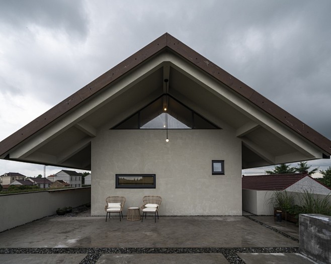 空格建筑 | 面向田野的住宅—非典型性反...