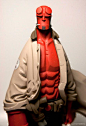 TOYSREVIL: Revealed: 1/6 Hellboy Mignola french resin statue from Fariboles Productions