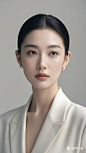高级，年轻美女，极简，陈家冷，绝佳的镜头，淡雅的色彩，惊叹的构图，大师作品，电影海报，纯色背景