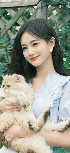 设计女孩-曹爷们采集到李一桐