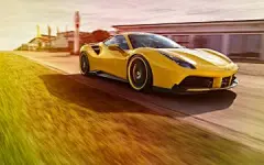 酷炫黄色跑车法拉利488GTB壁纸
