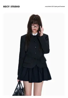 NECY 黑色圆领爱心纽扣西装外套 设计感复古学院风修身上衣夹克女-淘宝网