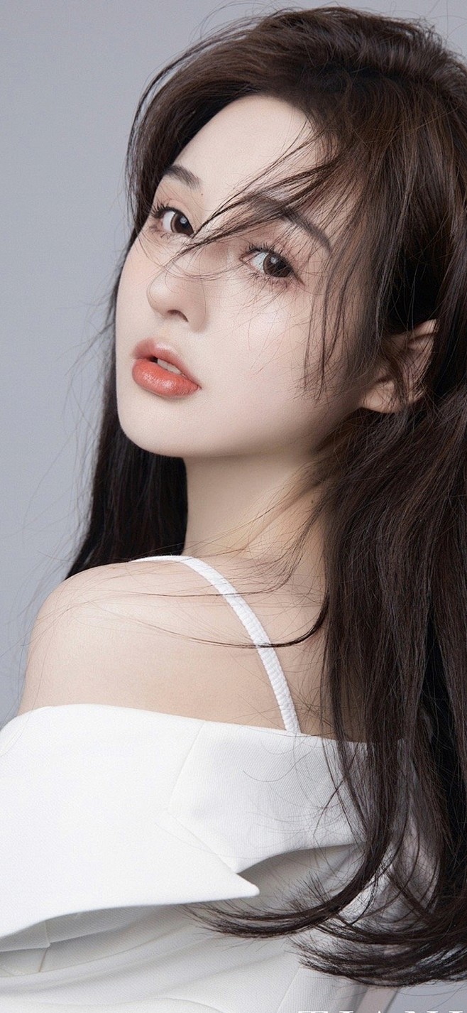 纯欲的白
pt：一只宛