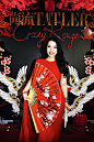 所有人TATLER Ball疯狂的一面都被她抓住了！Crazy Rouge特辑 : 当时髦Ball客们都醉了...