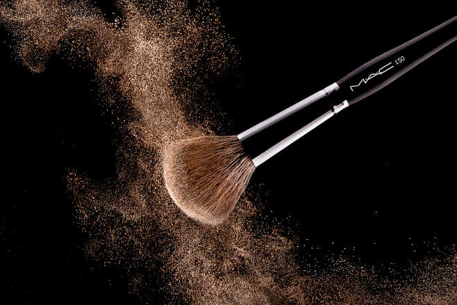 Makeup Brush by Migu...