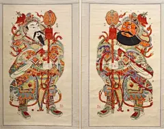 已经被渐渐遗忘的中国门神。门神种类很多，除了常见的各种武门神，还有文门神、财神、关公、童子、钟馗、和合二仙、仕女等等。