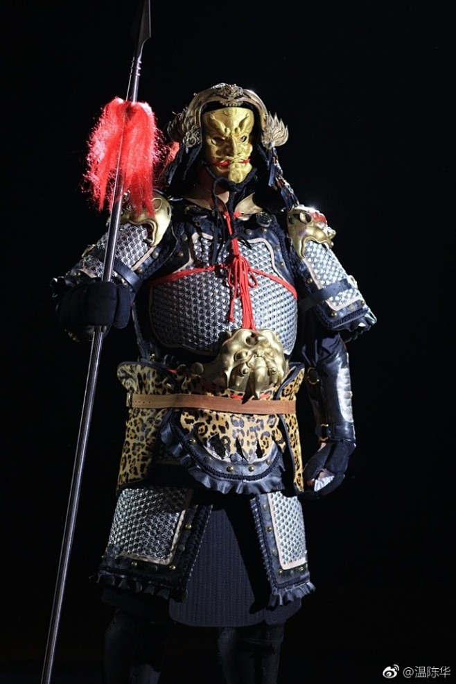 一大一小的亮银锁子甲2珠海巴伊亚67676767