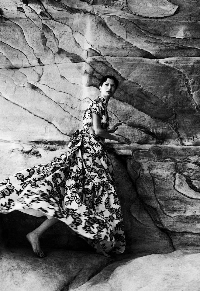 VOGUE ARABIA // DEAD...