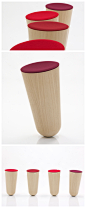 这款由德国设计师 Thorsten Franck设计的“失衡凳子”则是完全依靠自身的独特的外形实现摆动，坐在上面的人要不断地晃动身体才能保持平衡，这让人想起了“不倒翁”。

这款凳子的外形像一个鸡蛋，不过，更像一颗放大版的子弹。它的外部采用的是3.5毫米的橡木贴板，能做到如此薄则是得益于“3D成型技术”。凳子的坐垫采用了内陷设计，这样坐起来会更舒服一些。虽然，这款凳子的设计很独特而有趣，不过，要是你太重的话，坐起来可能不是很稳。如果能配上一个脚凳，那就再好不过了。