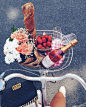 How perfect does this look after a long day at work or a sunny Sunday afternoon? All of our favorite things, flowers, strawberries, bread and of course a bottle of rose wine! Looks like the perfect picnic to us!: 