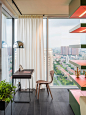 色彩空间：上海充满活力的250平米住宅装修设计 - 设计之家