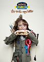 Hovis Best of Both儿童汉堡包面包食品平面广告封面大图