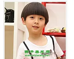 适合两岁男宝宝的可爱发型