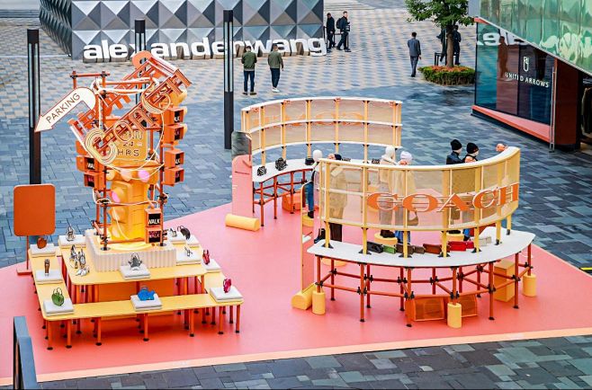 COACH天生「耀」SHINE秋冬限时展...