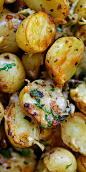 Italian Roasted Potatoes – buttery, cheesy oven-roasted potatoes with Italian seasoning, garlic, paprika and Parmesan cheese. So delicious | rasamalaysia.com: 