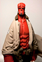 TOYSREVIL: Revealed: 1/6 Hellboy Mignola french resin statue from Fariboles Productions: 