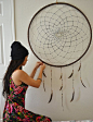 Giant Dreamcatcher: I think my bedroom needs this.