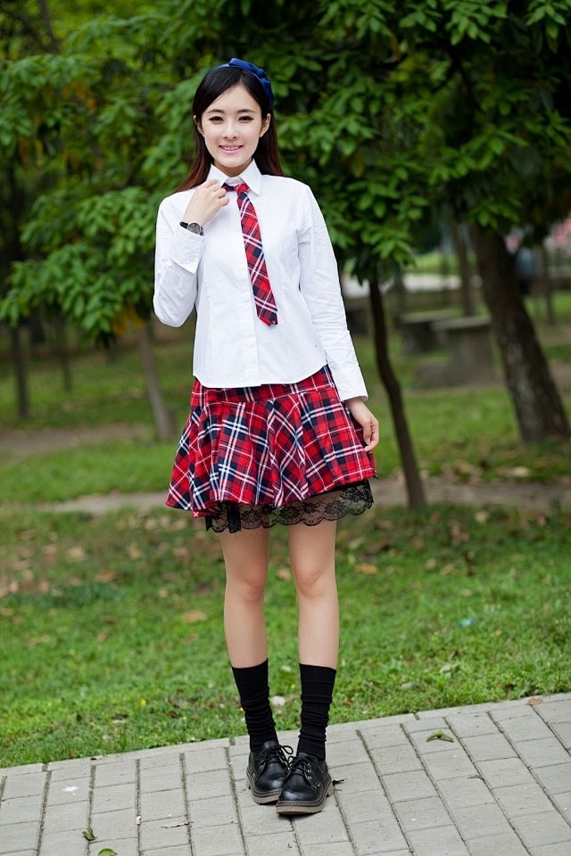 日韩学院校服套装 学生班服定做酒店制服工...
