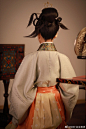 历史朝代课程造型二
          【 魏晋造型】不聊生髻，垂稍。泪痕妆.
#晓琳装束复原#
@桑纈 @朝代妆束 @南京艾慕时光古典美学工作室 2南京·长江路九号街区 ​​​​