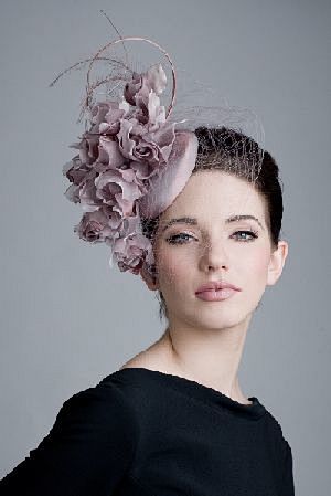 Flower fascinator