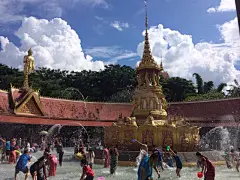 小琪想要去希腊