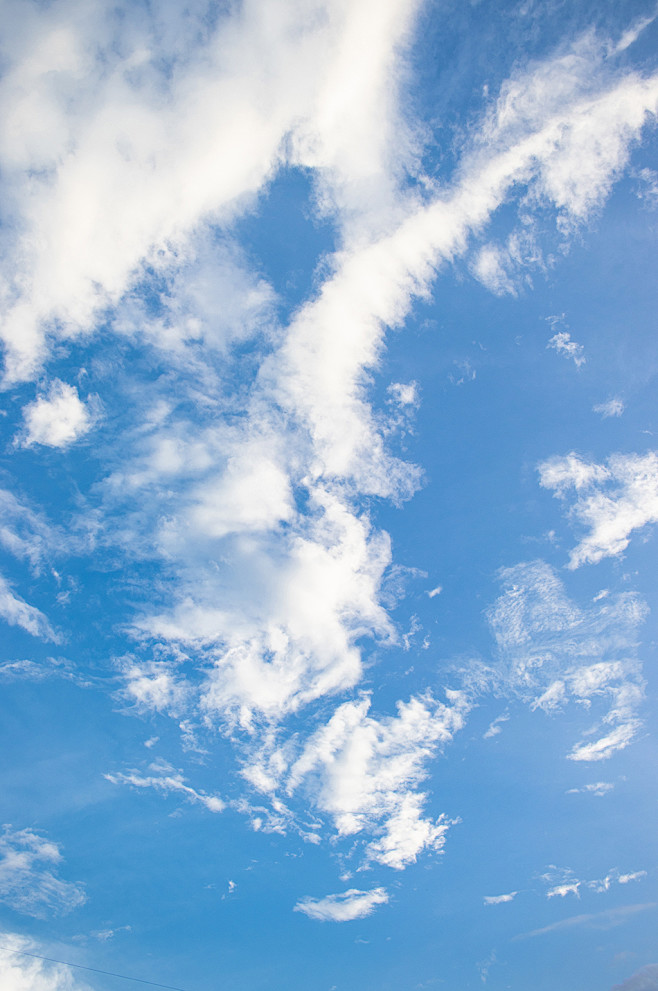 蓝天白云云朵风景背景图摄影图照片-众图网