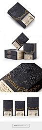 Zoma Cannabis - Packaging of the World - Creative Package Design Gallery - https://www.packagingoftheworld.com/2018/08/zoma-cannabis.html