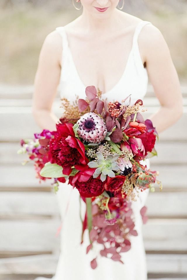 Red bridal bouquet |...
