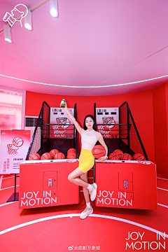 LUNE177采集到美陈快闪布置pop-up