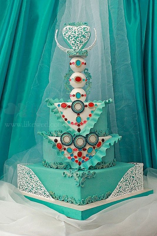 多款不同风格，制作精美的翻糖婚礼蛋糕