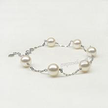 一骑独追风采集到Pearl Bracelet