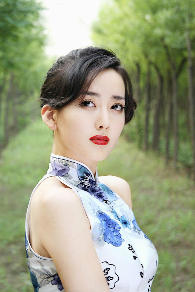 气质氧气美女