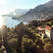 On September 30, 1928, Gabrielle Chanel acquires a piece of land on the heights of Roquebrune overlooking Cap-Martin and sets about constructing her Mediterranean villa, the only ever house she was to design and decorate from A-Z. She commissions Robert S