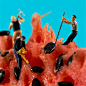 De Franse fotografen Piere Javelle en Akido Ida tonen in de serie MIMIAM diverse modelpoppetjes in combinatie met snoep, fruit en andere zoetigeid. Niet alleen goed bedacht, maar ook geweldig uitgevoerd!