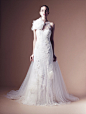 Annasul Y 2012 from Designer Bridal Room,复古风格的婚纱