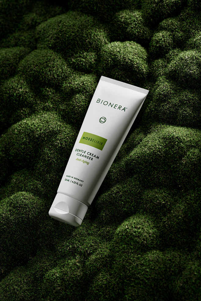 moss CGI skincare be...