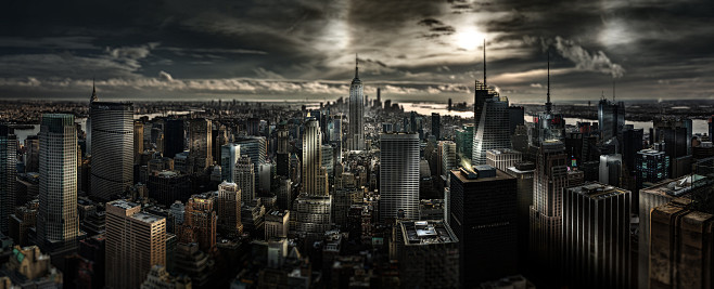 Manhattan Halo by Ed...