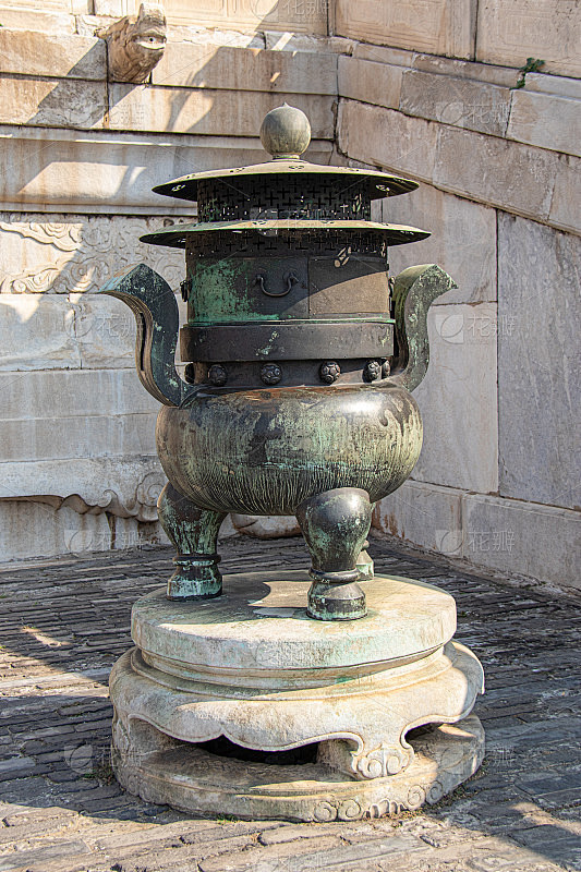 北京紫禁城的青铜花瓶