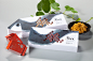 虱彼壽 SHI BI SHOU : Cixin milkfish dried fish floss packing biggest characteristic, open the box, the outer packing is hollow-out part with the inner packing form flashing effect, the inner packing dried fish floss in different colors to distinguish the tas