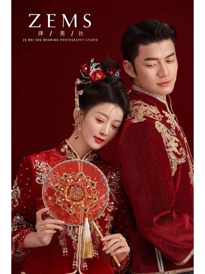 长辈超爱❤️室内中式秀禾婚纱照