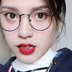 零零零三采集到女脸