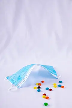 口罩药丸医疗西医物品摄影图片