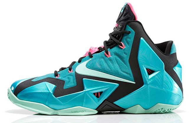 皇帝的新衣 Nike LeBron 11...