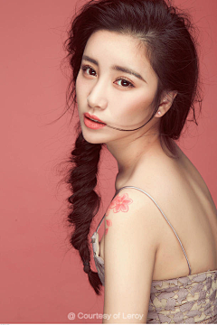 甜绿甜绿采集到模特-美妆