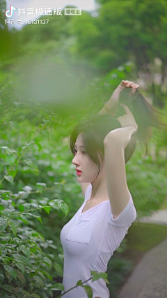奔跑的灵魂采集到美女6