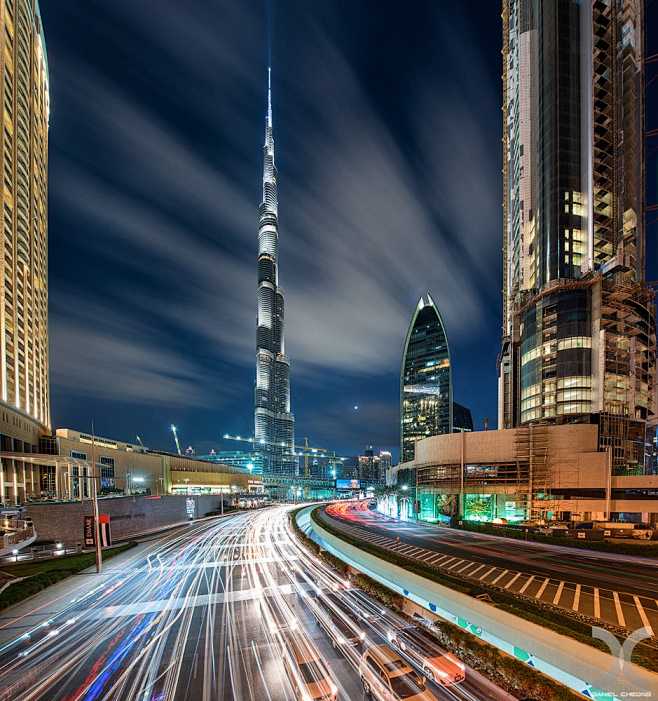 Dubai Rush by Daniel...