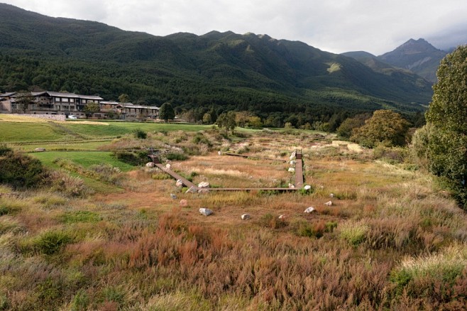 荒野花园和草甸剧场，丽江HYLLA / ...