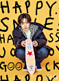 <b>진우</b> 블랙 패딩 점퍼 15만9천9백원, 화이트 터틀넥 3만9천9백원, 스트라이프 셔츠 4만9천9백원, 데님 팬츠 5만9천9백원, 모두 에잇세컨즈