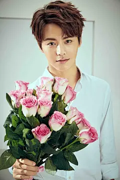 (1 封私信 / 33 条消息) 有没有好看的男孩子壁纸？ - 知乎 : 这也是我在知乎上找的，希望你可以喜欢，嘻嘻哈哈(ಡωಡ)（请忽略这个乱入的狗子）(ಡωಡ)hiahiahia 在…